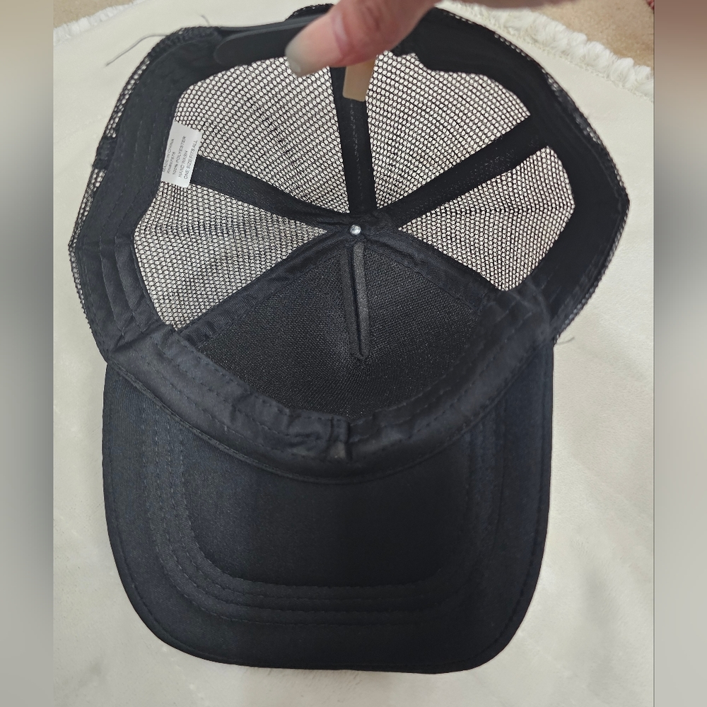 Savage Cap Black Snapback Mesh Lightweight NWOT - Picture 3 of 4